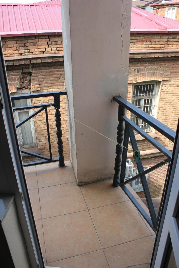 Valiko Hotell Tbilisi Exteriör bild