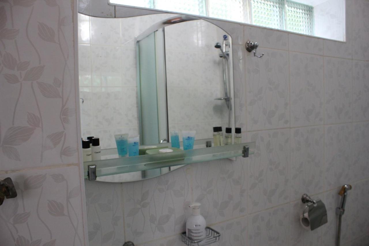 Valiko Hotell Tbilisi Exteriör bild