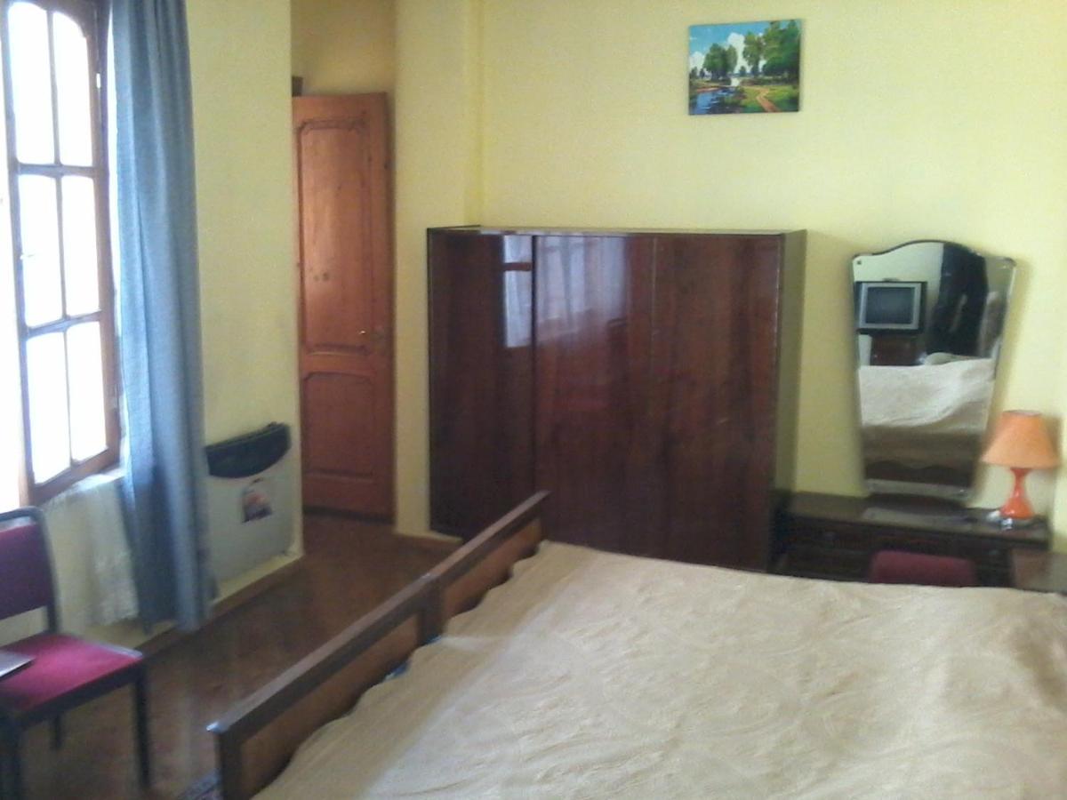 Valiko Hotell Tbilisi Exteriör bild